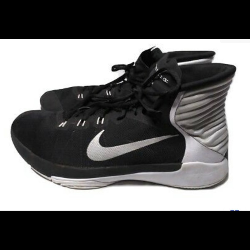 Nike Basketball Hi-top Sneakers
